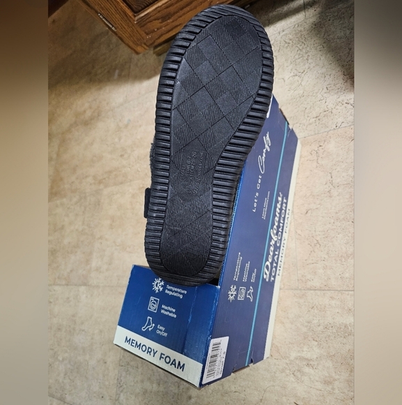 Dearfoams Memory Foam Mens Slippers Brand new in box - Picture 4 of 6